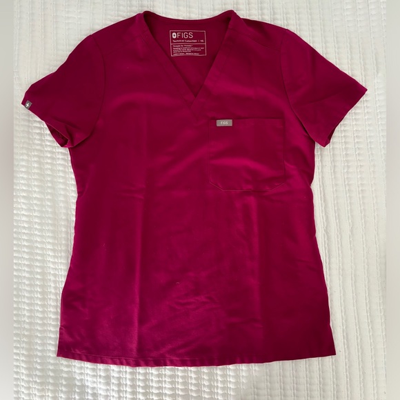 FIGS Scrub Top - Picture 1 of 4